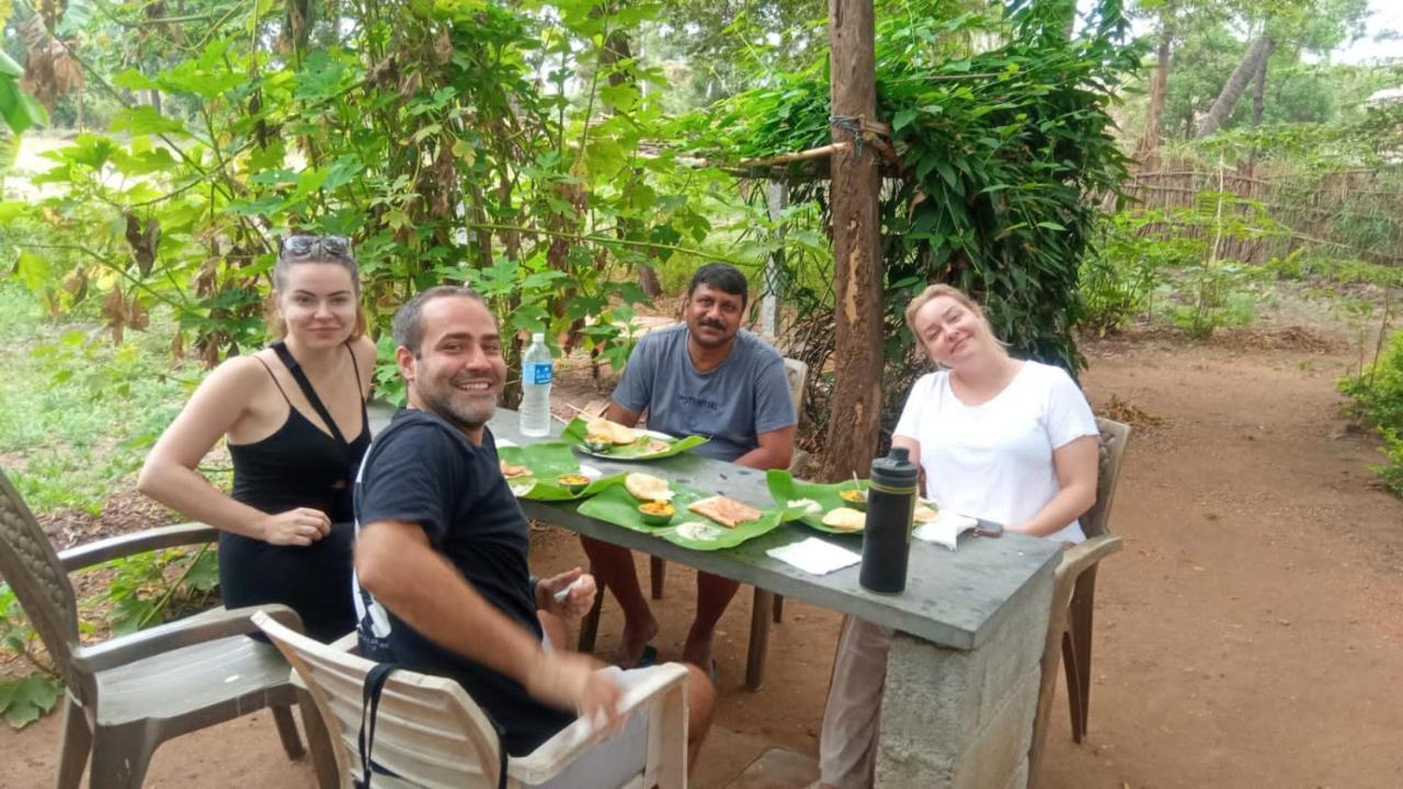 Gopi Plantation Homestay ハンピ エクステリア 写真